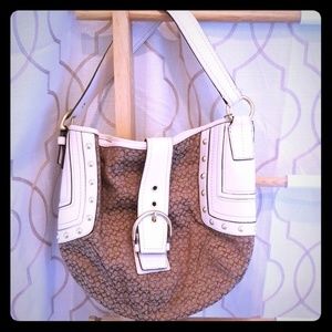 Beautiful Vintage Coach shoulder bag!